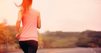 Der fitte Single ist ein frommer Wunsch Fitter Single, Frau joggt