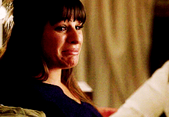 giphy.com/gifs/crying-glee-rachel-ZR5IZEQkF3Iys