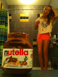 giphy.com/gifs/girl-nutella-VQSQ4C1g5QX0A
