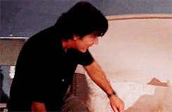 giphy.com gifs peter-gallagher-kirsten-cohen-sandy-WQLiKgmf8mfKM