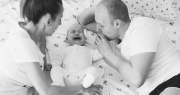 Hilfe, wir haben ein Schreibaby! Ein Schreibaby ist eine Belastung für die Beziehung