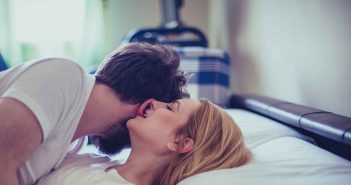 Warum bleibt er nach dem Sex nicht über Nacht bei mir? Warum bleibt er nicht über Nacht?
