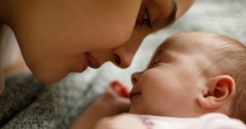 Mutter werden: Eine emotionale Reise Mutter werden bedeutet nicht nur Lachen