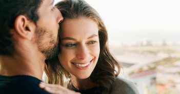 Deine Berührungen sind mein Seelenbalsam Es gibt viele kleine Liebesbeweise, die viel schöner sind als Sex