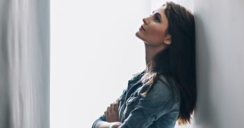 unerhört: Er sagt, er liebt mich, dennoch hat er eine andere Frau geheiratet Ich weiß nicht, was das alles bedeuten soll