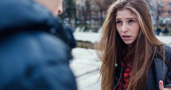 So vermeiden Sie Drama in Beziehungen Von wegen aufregend! Beziehungs-Drama ist auf lange Zeit gesehen sehr ermüdend.