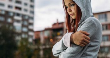 Du machst dir zu viele Sorgen! Wenn dem Partner alles Angst bereitet Sorgen und Ängste des einen Partners nehmen auch den anderen mit