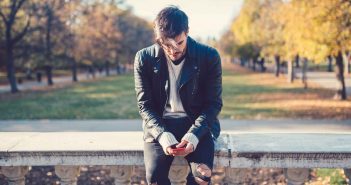 Generation Kontaktabbruch. Wisch und weg? Plötzliches Schweigen - eine Generationssache?