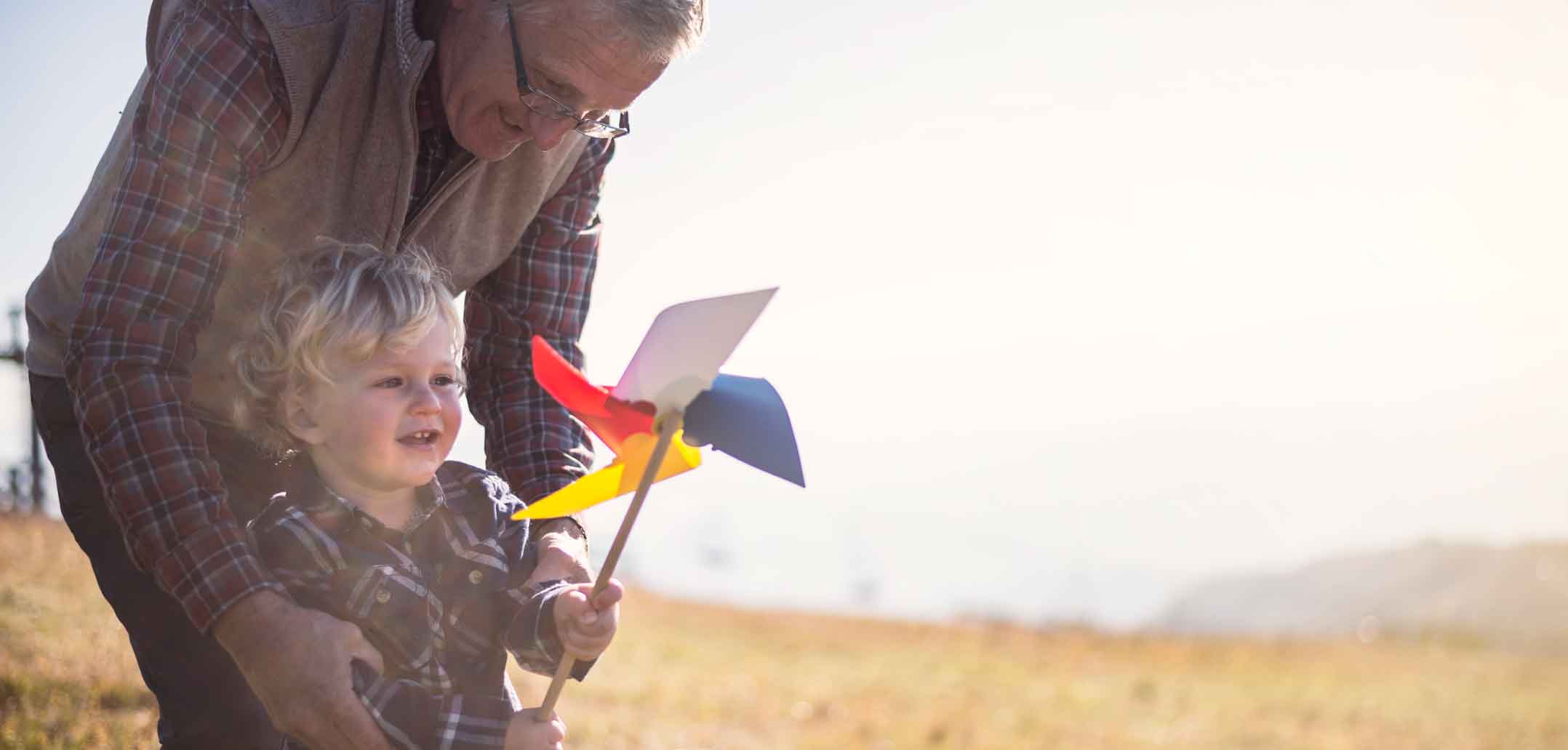 Oma, Opa, Enkel - eine wichtige Verbindung