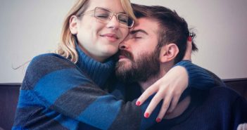Beziehungen wieder auffrischen: Mit diesen 7 Tipps gelingt es