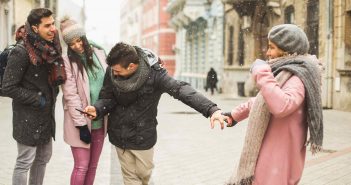 Partner an der langen Leine: Kluge Idee? Wer seinem Partner Freiraum gibt, profitiert davon.
