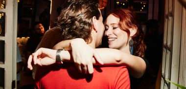 Was es bedeutet, jemandem den Partner auszuspannen